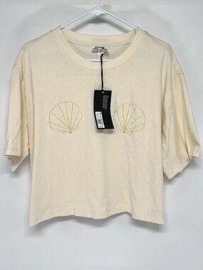 Future collective NWT women’s cropped t shirt large